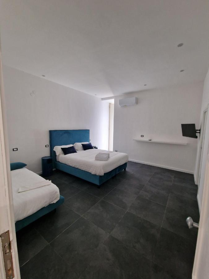 Art Street Hotel Неаполь Экстерьер фото