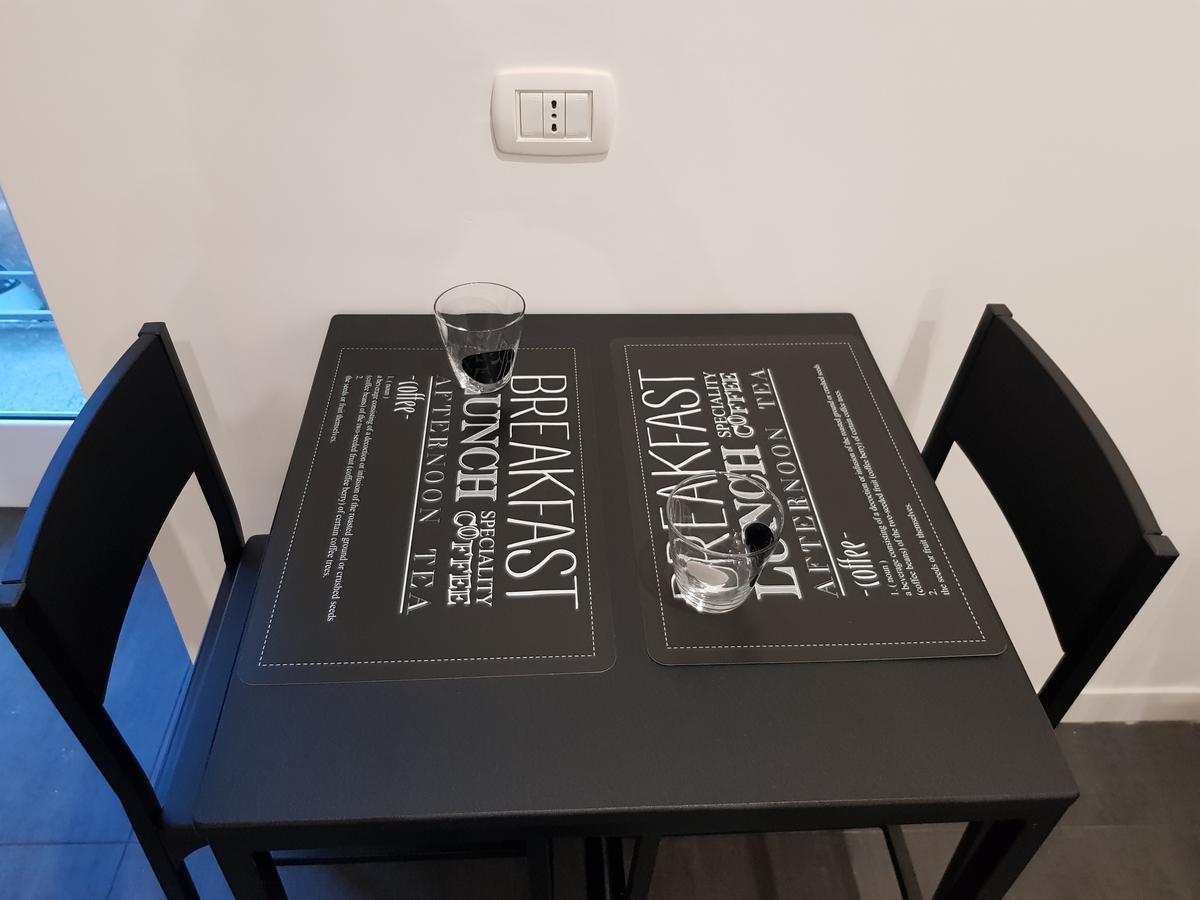 Art Street Hotel Неаполь Экстерьер фото