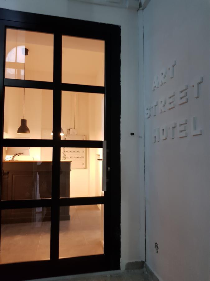Art Street Hotel Неаполь Экстерьер фото